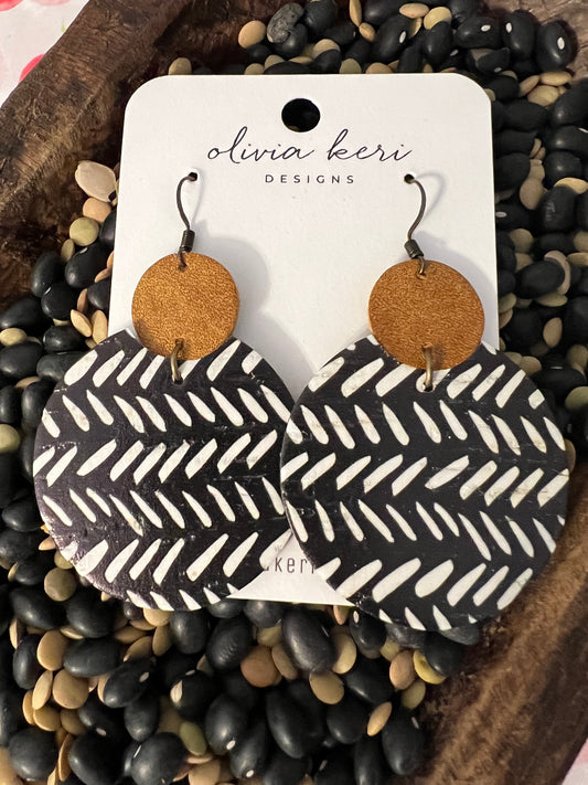 Black Broken Chevron